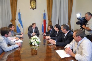 Intendentes de Cambiemos acuerdan con el gobernador complementar acciones ante la emergencia climática.