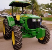 Tractor nuevo.