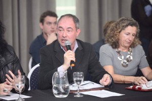 Formarán parte de una mesa de trabajo por las pensiones caídas .