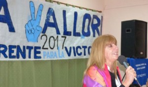 Realizó un acto junto a militantes kirchneristas en Villaguay.