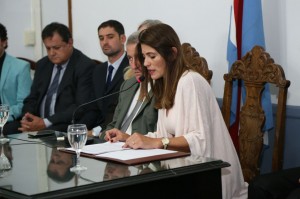 La intendenta Claudia Monjo inauguró las sesiones del concejo.