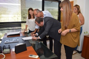 Velázquez, puso en funciones a Carlos Bantar como director del hospital San Martín. 