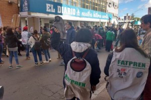 Fuerte repudio a los despidos en El Diario