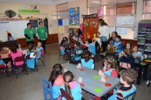 Para los Niveles Iniciales de 3 a 5 años de la Escuela 61 Facundo Zuviría.