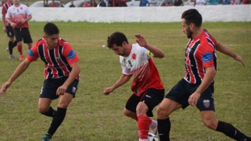 Sarmiento de Crespo venció como visitante a Cañadita.