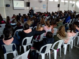 Charla sobre antenas de telefonía celular.