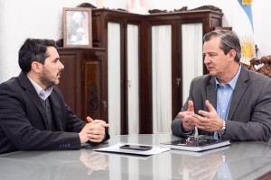 Nuevas gestiones de los vecinos que se oponen a la traza del puente Paraná - Santa fe.