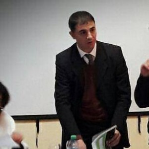 Menlik apuesta a la plena unidad del PJ