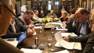 La Bicameral se reunió este martes y dio dictamen al proyecto de Ley de Comunas.