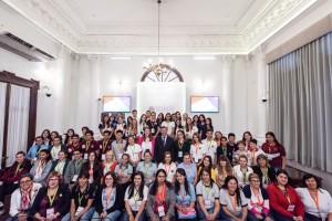 Bahl tomó juramento a los senadores juveniles.