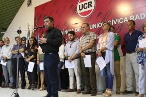 El nuevo presidente de la UCR Entre Ríos cierra el acto de asunción de autoridades.