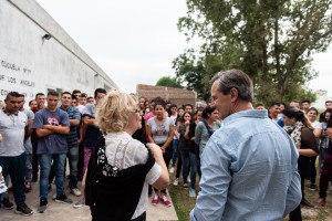 Bahl visitó el Instituto Santa María de los Ángeles.
