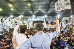 Acto en el Club San Agustín de Paraná.