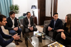 Bahl mantuvo un encuentro con sus representantes.