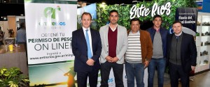 Bordet recorrerió el stand de la provincia en la 28º Feria de Caza y Pesca.