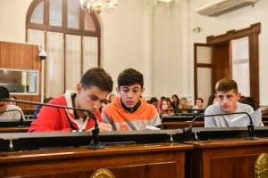 Alumnos de Federal presentes en el Recinto.