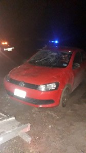 Por esquivar un pozo un automóvil despistó en la ruta 32