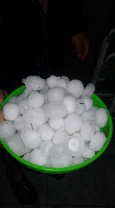 Granizo que cayó en Crespo esta madrugada
