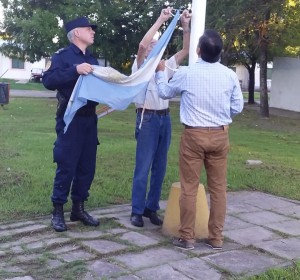 Reconocimiento a héroes de Malvinas.