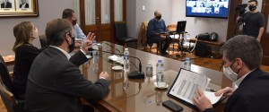 Reunión con senadores.