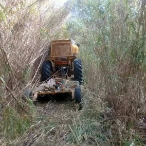 Trabajan para acondicionar las vías en La Picada