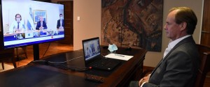 Videoconferencia con Fernandez.