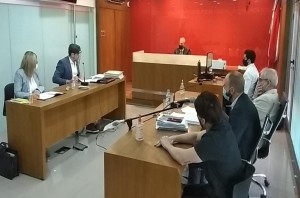 Christe y sus defensores en tribunales.