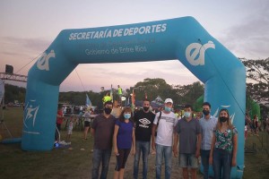 El director General de Deporte Social, Edgardo Sánchez, acompañó la largada.