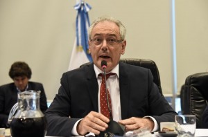 Benedetti informó que tiene covid-19