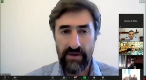 Giano presidió la presentación del libro