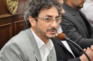 Eduardo Taleb.