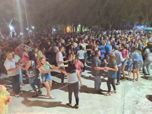 Numeroso fue el marco de público en Brugo