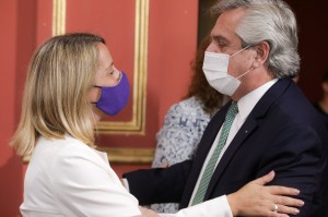 Tras suscribir el Consenso Fiscal 2022 .