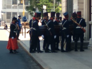 Ya velan los restos de Busti en Casa de Gobierno