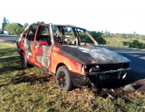 Se incendió un auto en Ruta 8