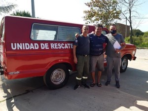 Móvil para Bomberos Voluntarios de Pueblo  rugo