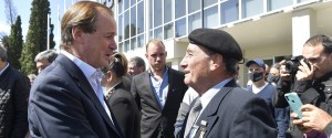 Bordet en el acto junto a los Héroes de Malvinas