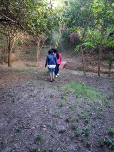 Sendero en Pueblo Brugo