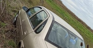 Perdió la rueda y despistó