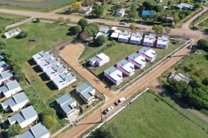 Bordet inaugura viviendas en Tabossi