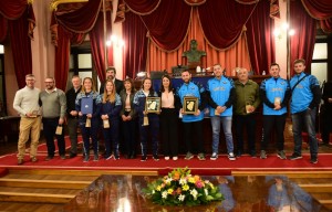 Homenajes a selecciones de softbol