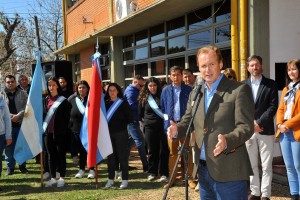 El gobernador se refirió al paro docente