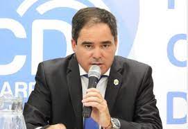 Hassell apuesta a la gestión