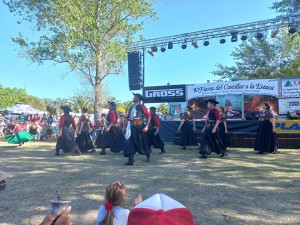 Las danzas y el folklore también estuvieron presentes