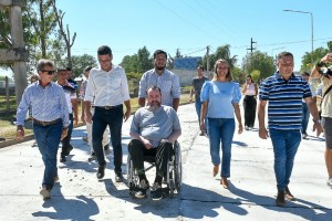 También recorrió las obras en la localidad.