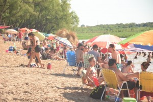 Piedras Blancas vive a pleno la temporada veraniega