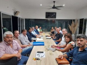 Reunión por viviendas para el Departamento Nogoyá