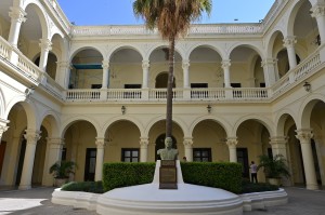 Casa de gobierno - patio