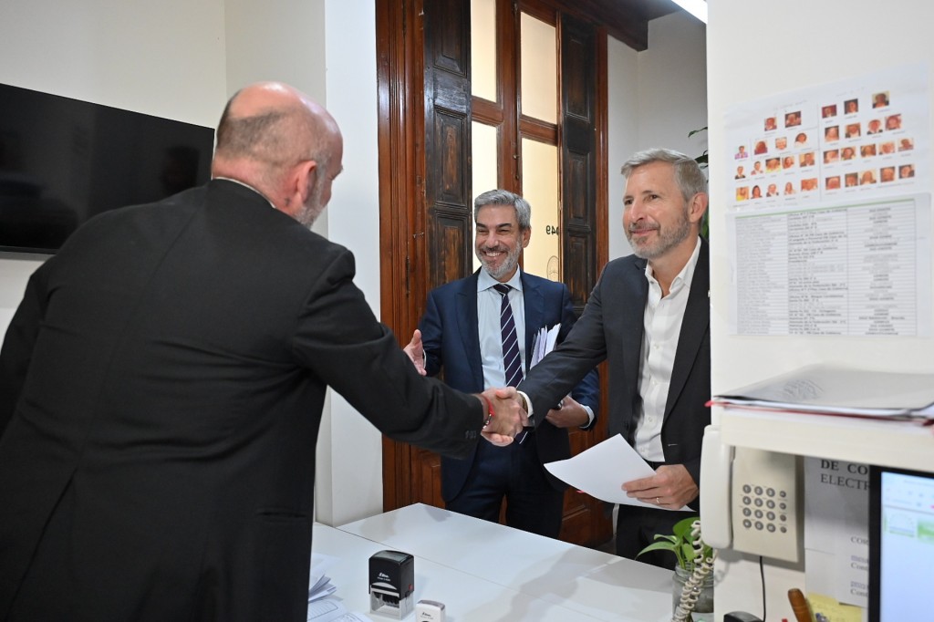 (1)-frigerio-presupuesto-2025_10_15