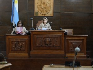 MRU 25a SO estrado